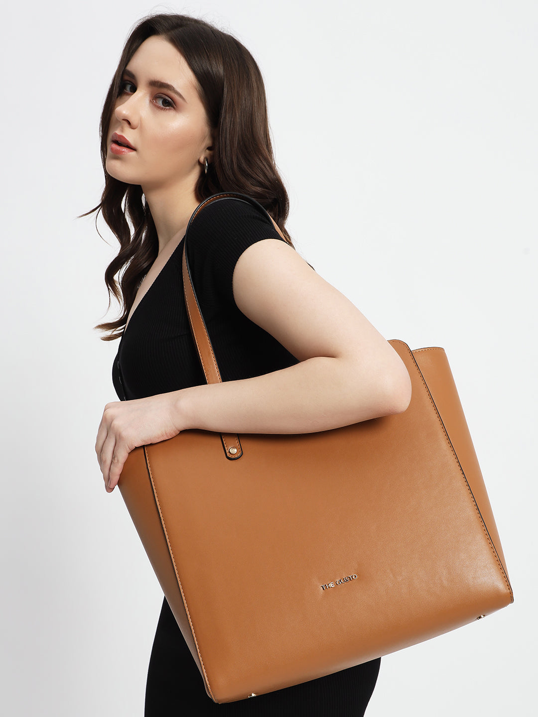 Beyond+ Tote with Zipper Tan