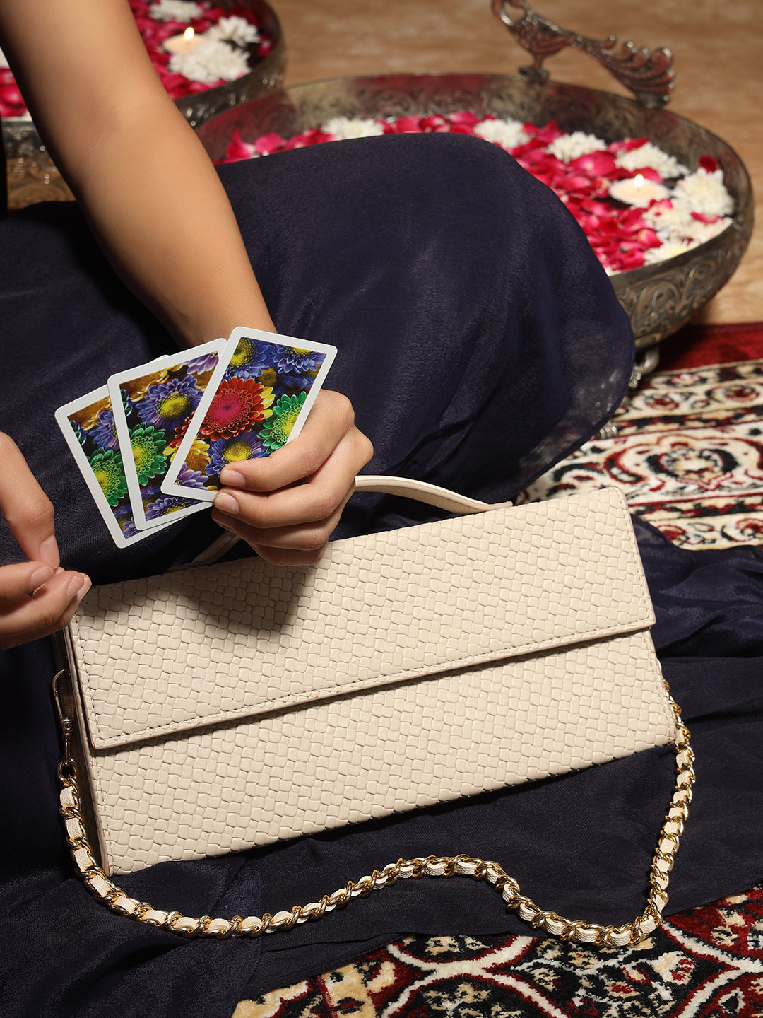 Box Clutch Sling (Beige Quilted)