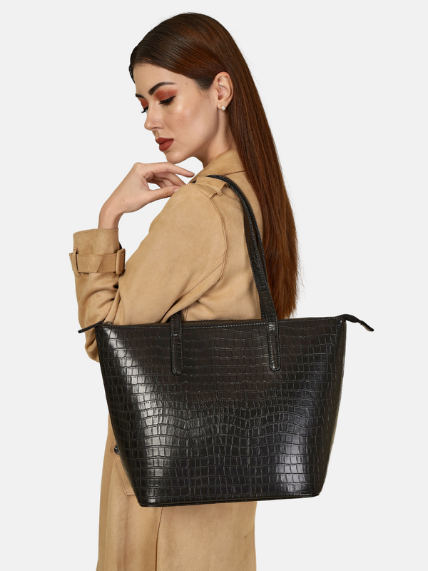 Buy Stylish Bags Online for Women | The Gusto