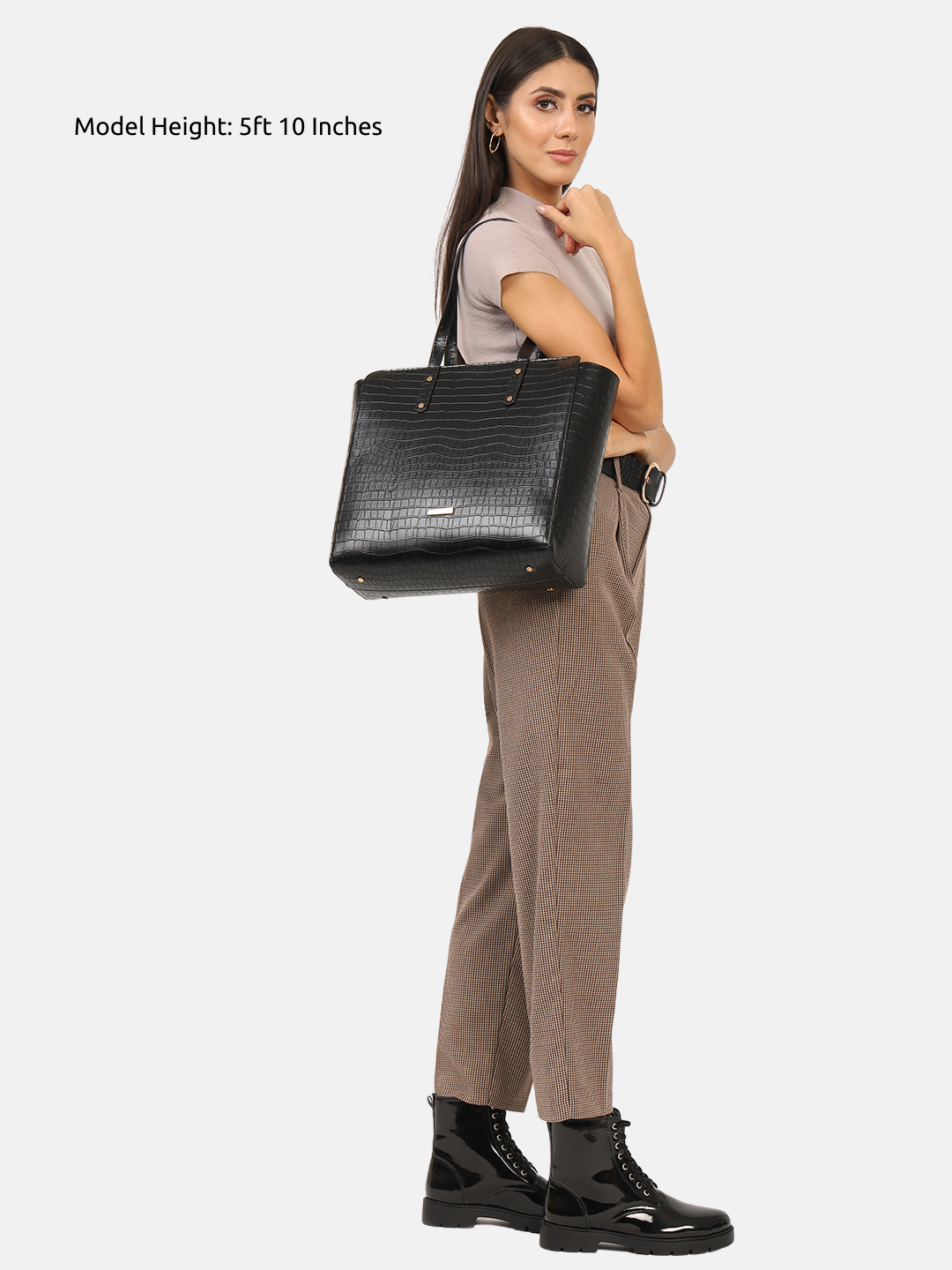 Beyond+ Croco Tote with Zipper Black + Cosmos Pouch Combo