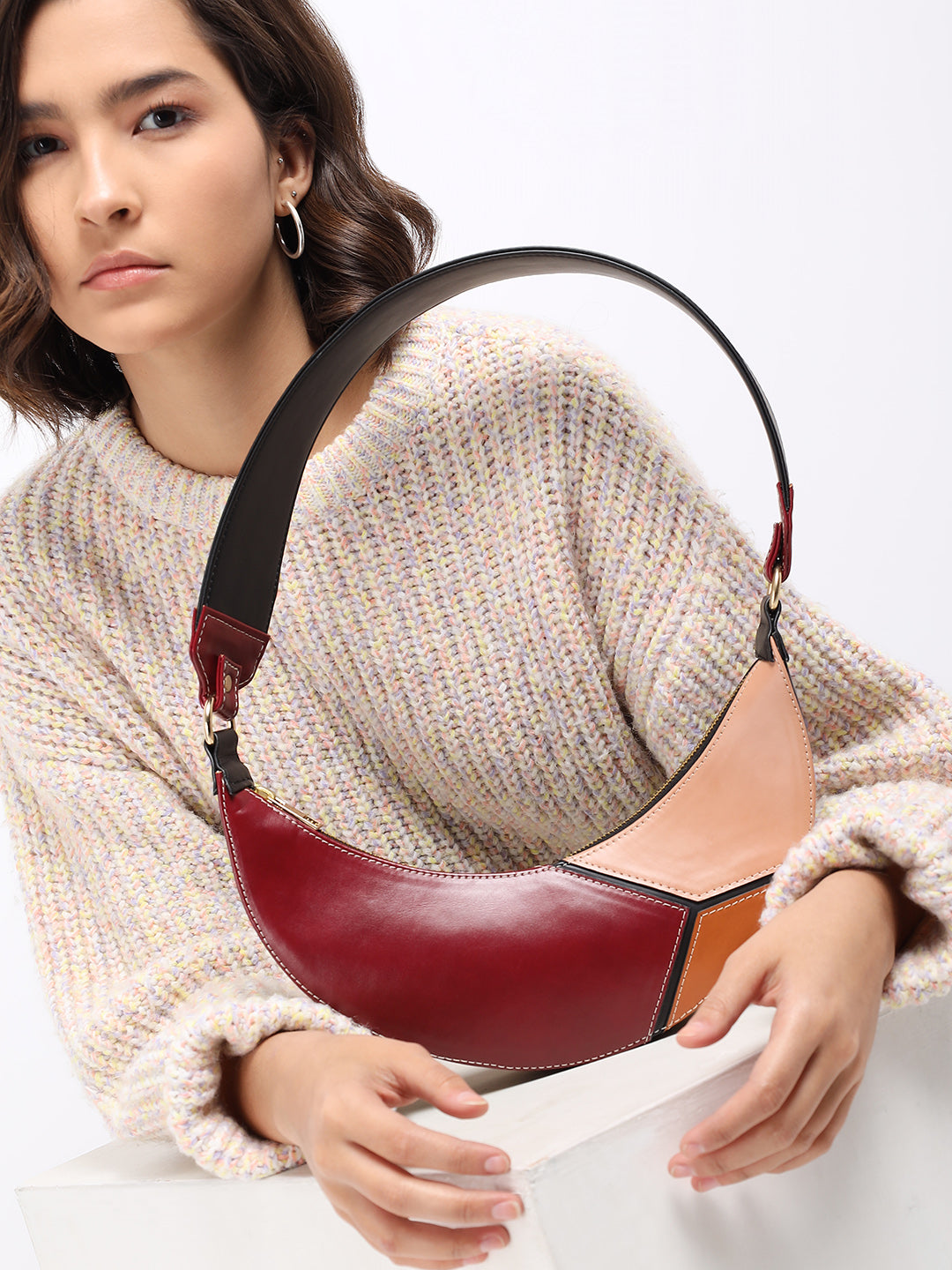 Dione Shoulder Bag