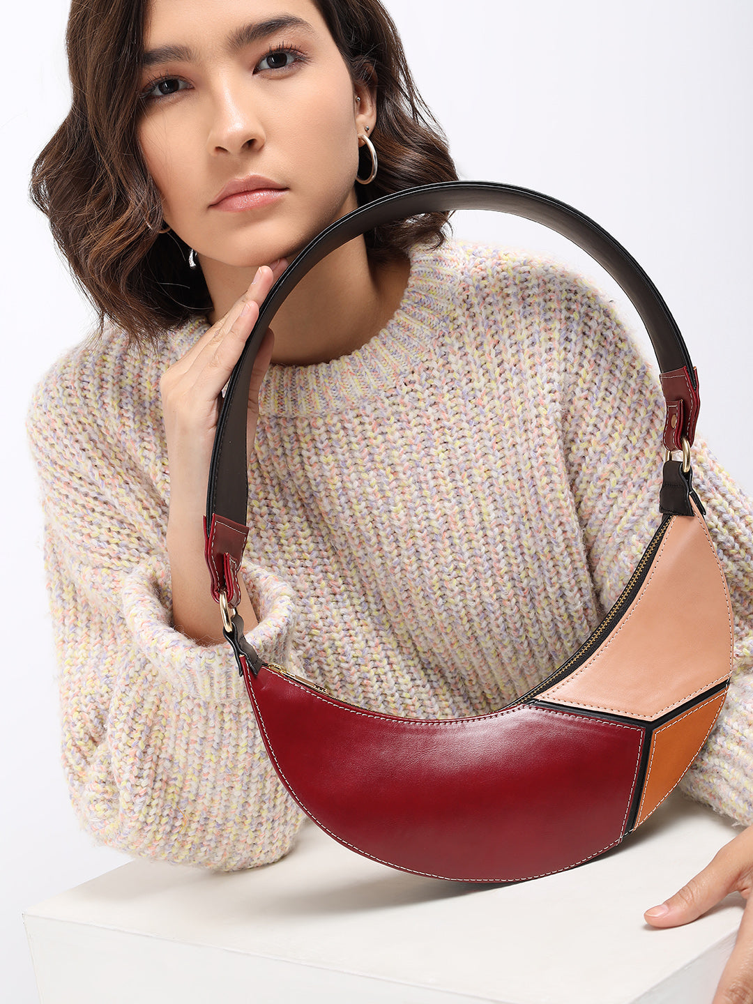 Dione Shoulder Bag