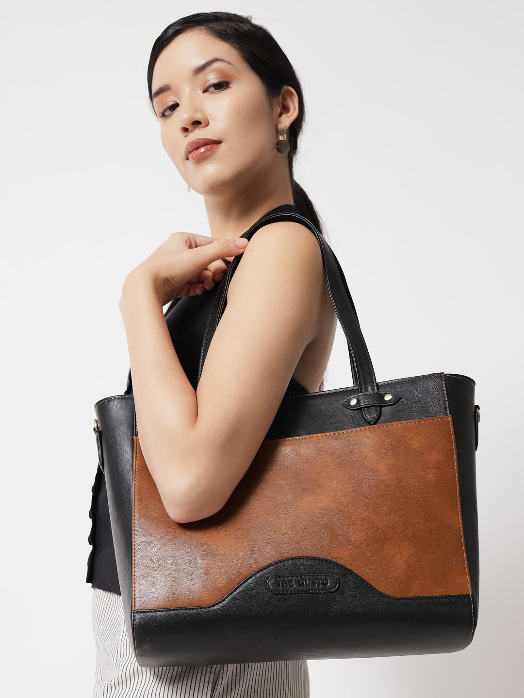 Black and Tan ardor tote bag